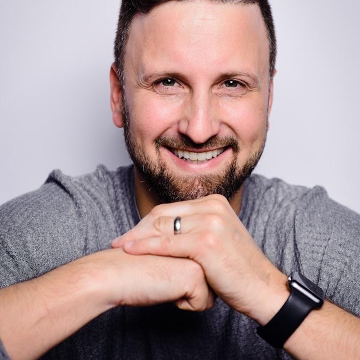 Portrait of Milo Carter, community mentor and Italian cuisine specialist